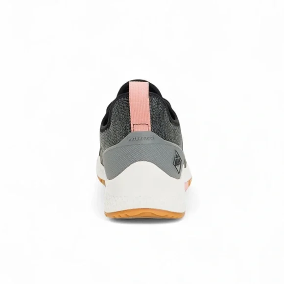 Muck Boot Outscape Low Lace Up Waterproof Shoe Women’s Size 12 Black NWT - Picture 3 of 4